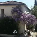 La Отель Вильнёв-сюр-Ло